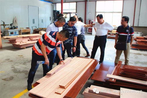 潤城創(chuàng)展蒞臨萬家園參觀交流,共同展望整木定制發(fā)展前景